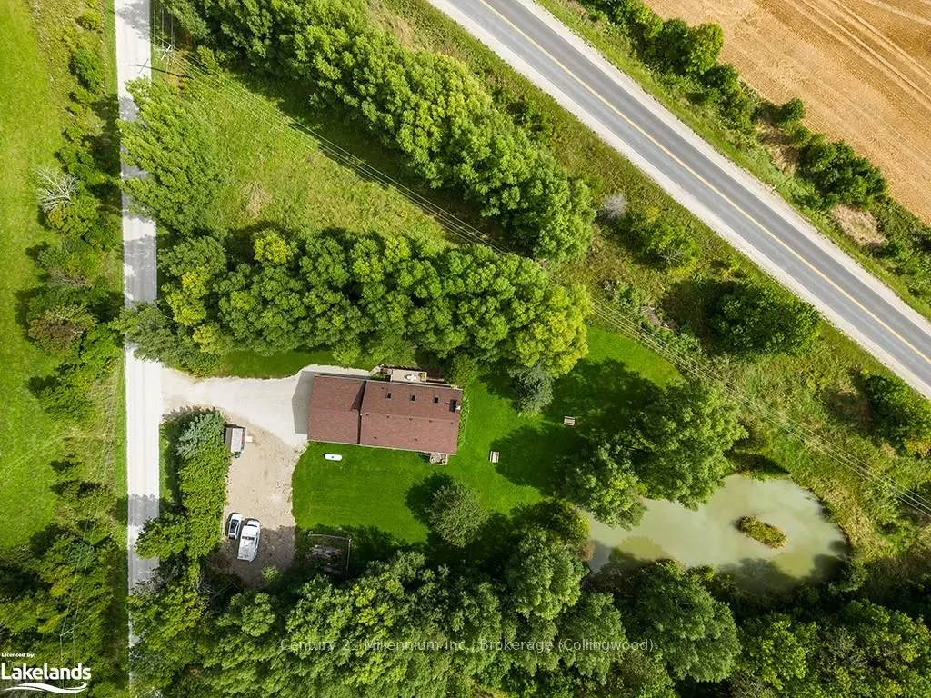 727302 22C Side Road