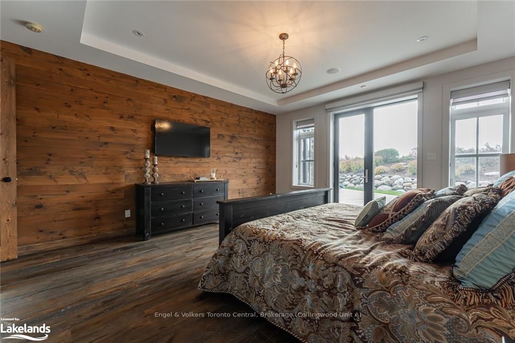 280 SUNSET Boulevard