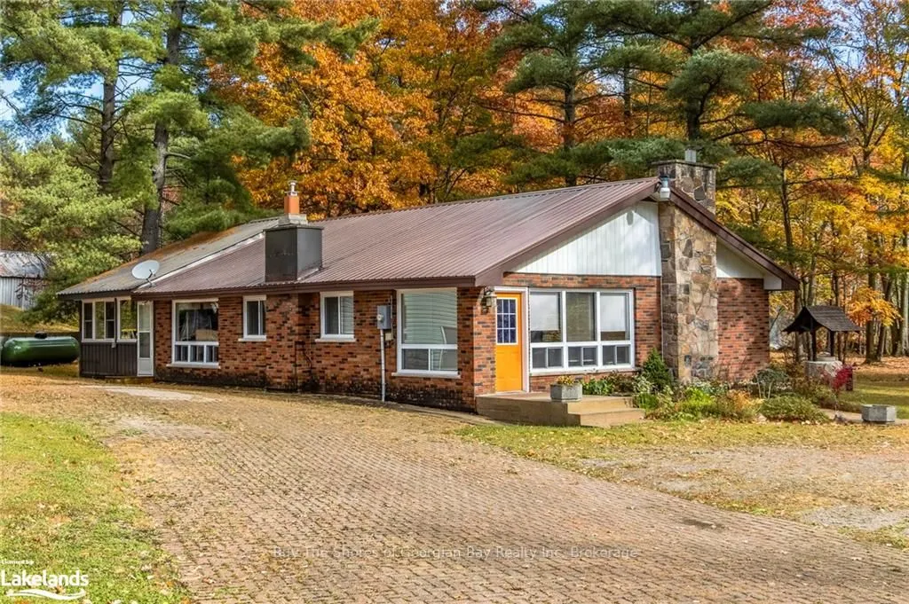 2512 HONEY HARBOUR Road