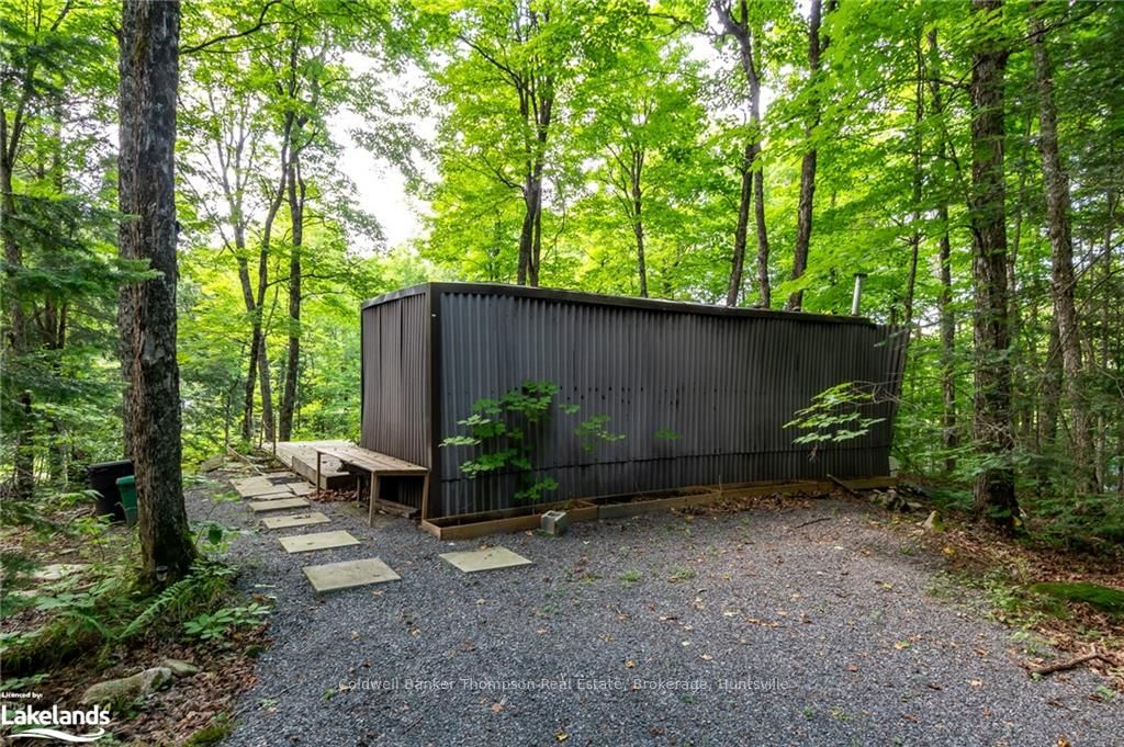 1106 DELIA Road