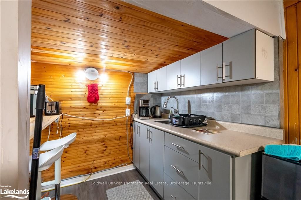 1106 DELIA Road