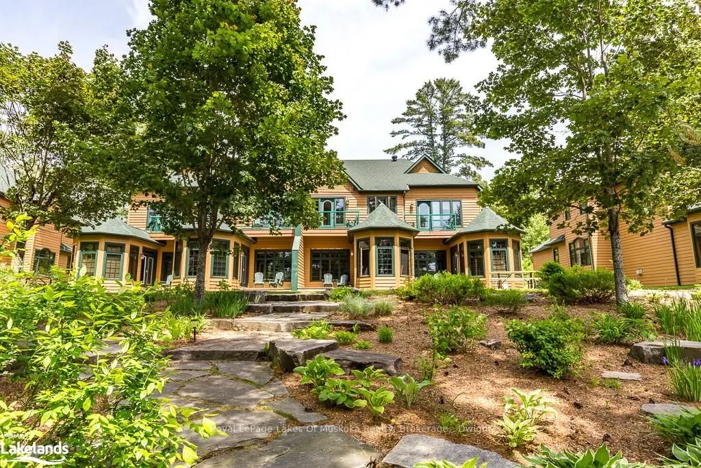 1111 DWIGHT BEACH Road, #8 Fxd W