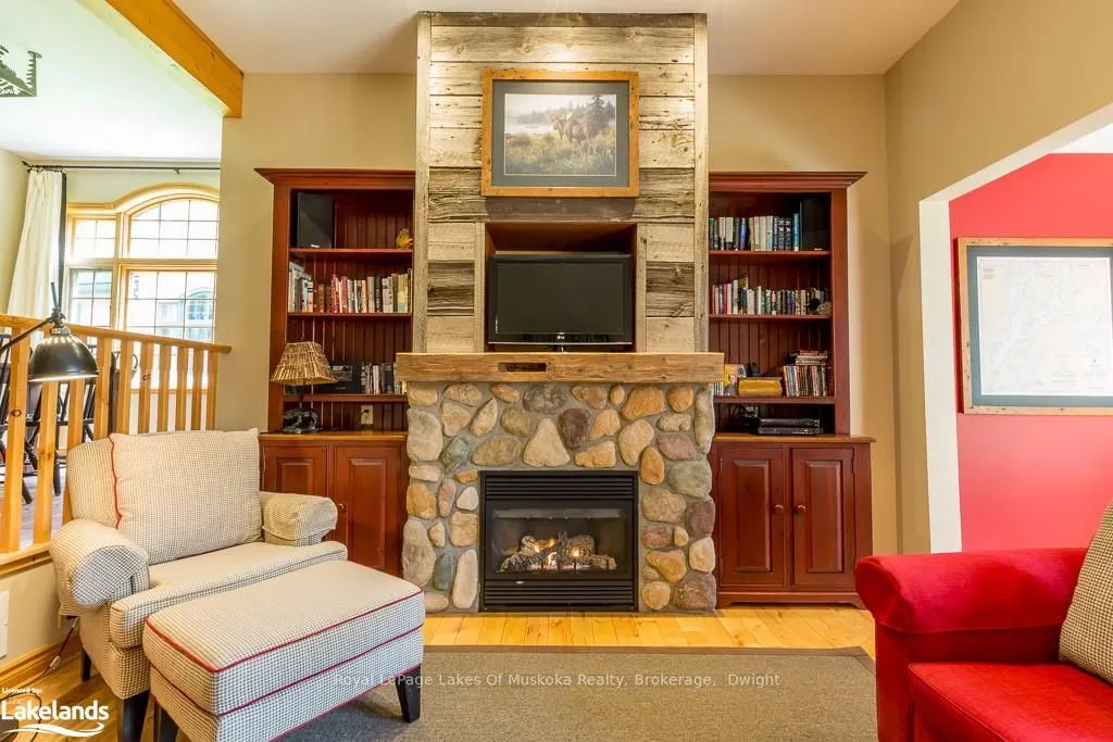 1111 DWIGHT BEACH Road, #8 Fxd W