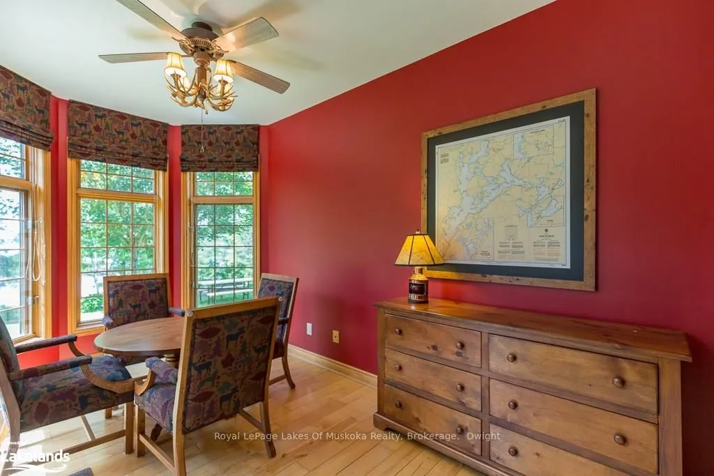 1111 DWIGHT BEACH Road, #8 Fxd W
