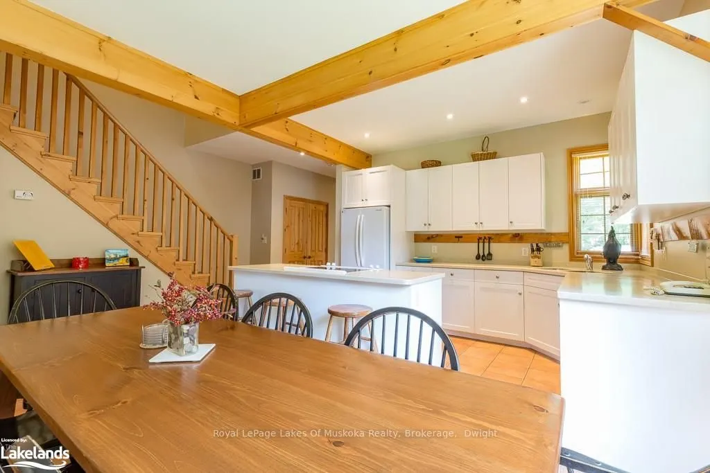 1111 DWIGHT BEACH Road, #8 Fxd W