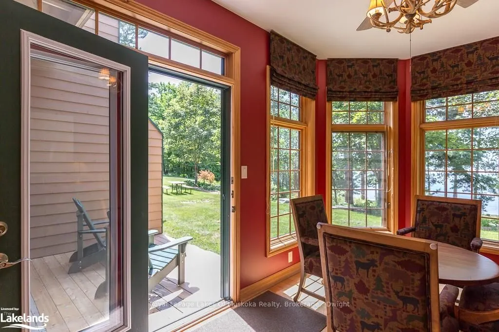1111 DWIGHT BEACH Road, #8 Fxd W