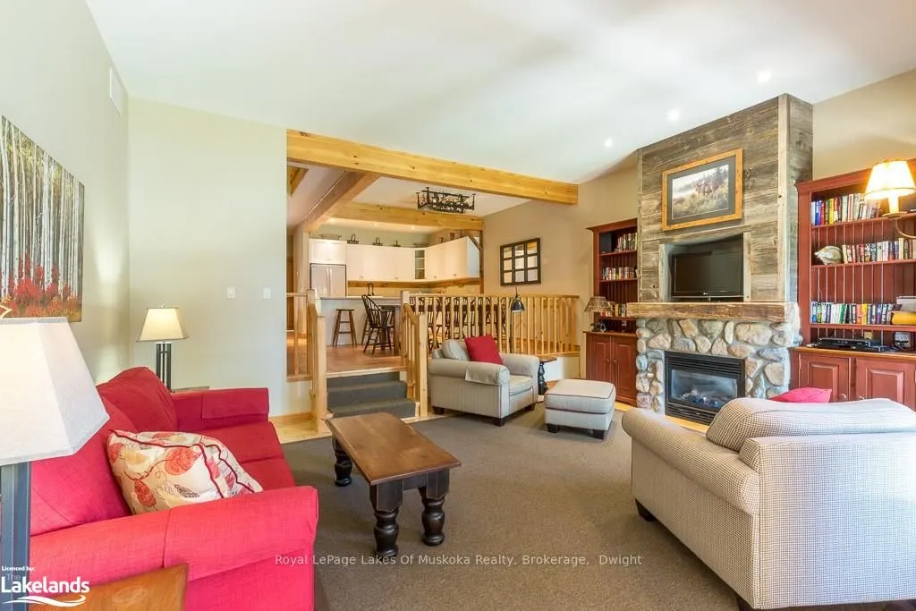 1111 DWIGHT BEACH Road, #8 Fxd W
