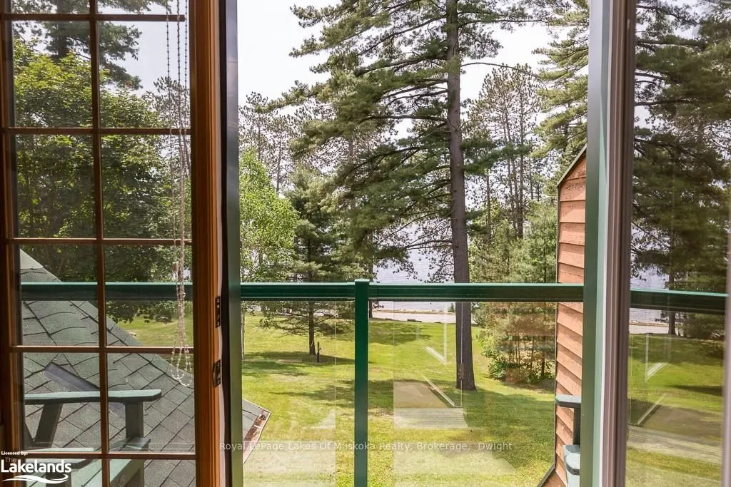 1111 DWIGHT BEACH Road, #8 Fxd W