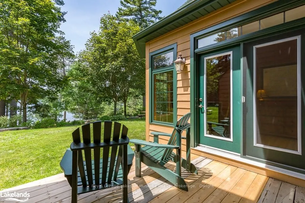 1111 DWIGHT BEACH Road, #8 Fxd W