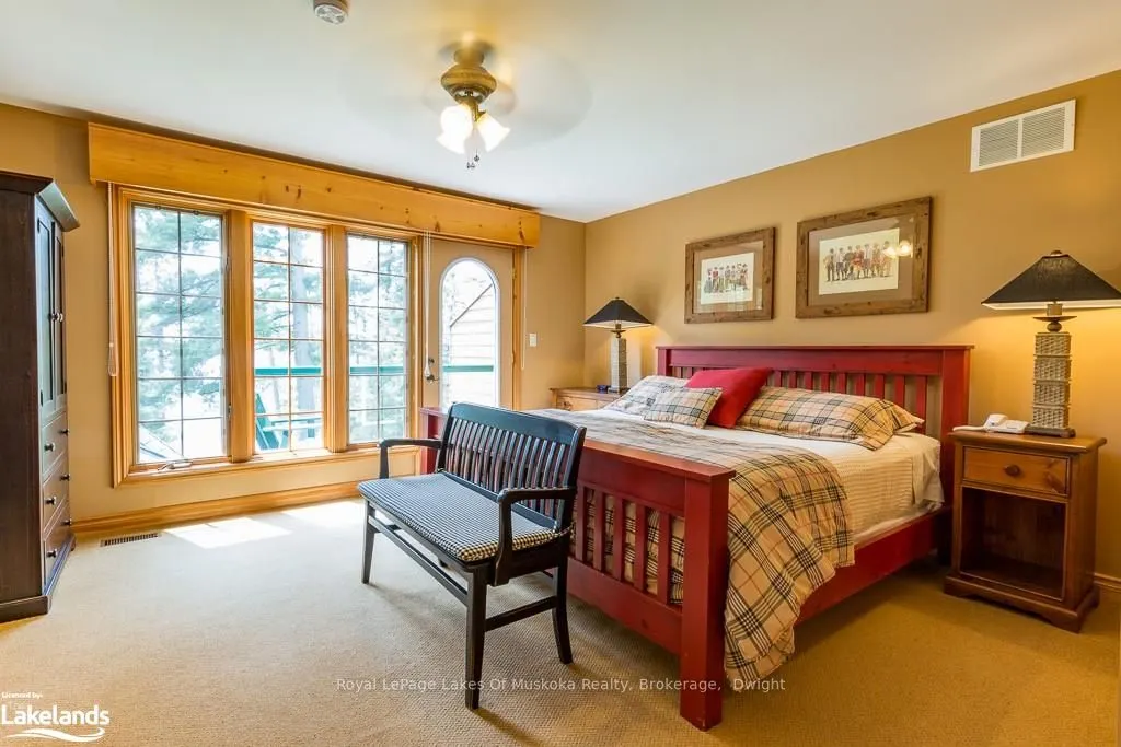 1111 DWIGHT BEACH Road, #8 Fxd W