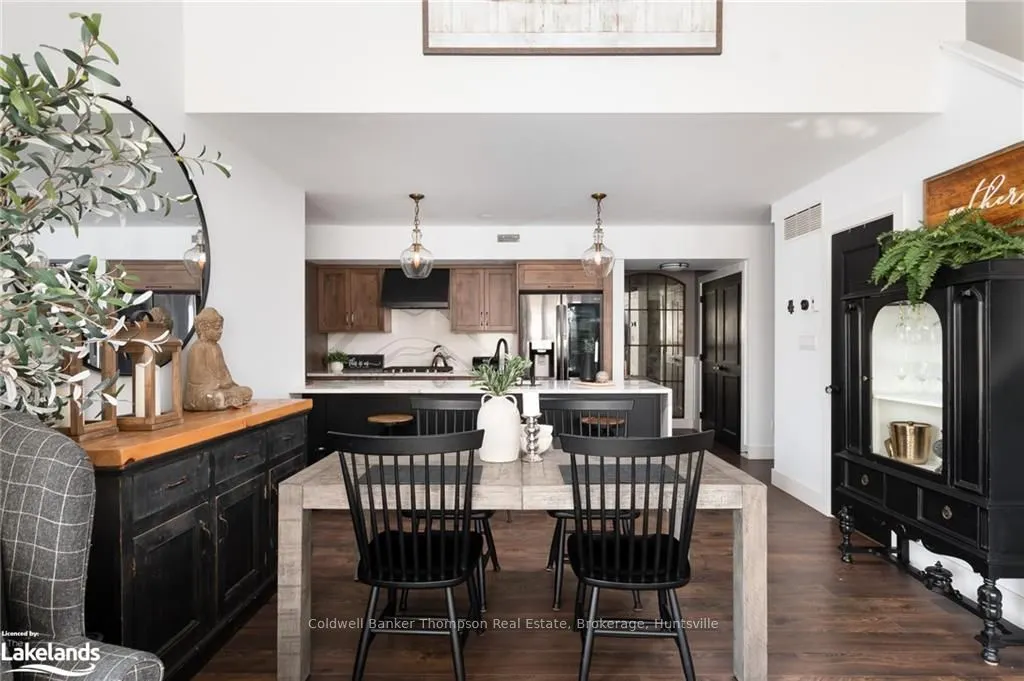 1 TREE TOPS Lane #302