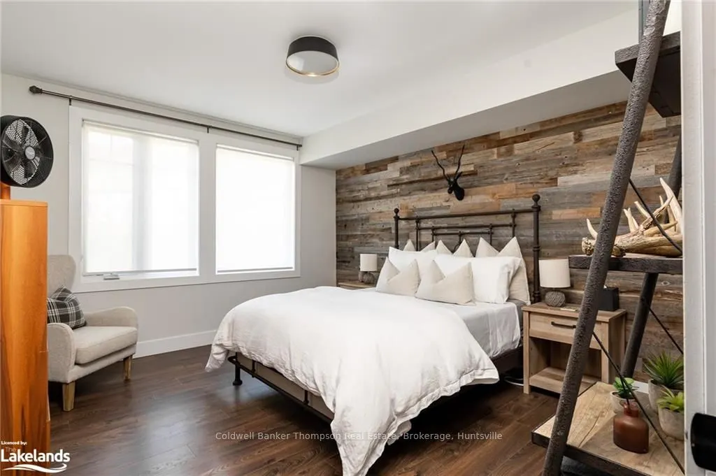 1 TREE TOPS Lane #302