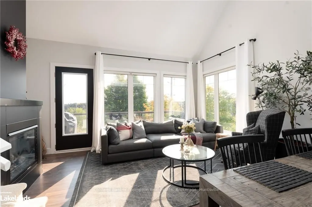 1 TREE TOPS Lane #302