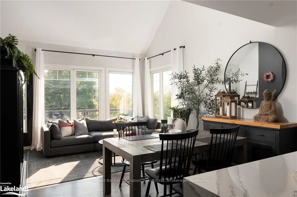 1 TREE TOPS Lane #302