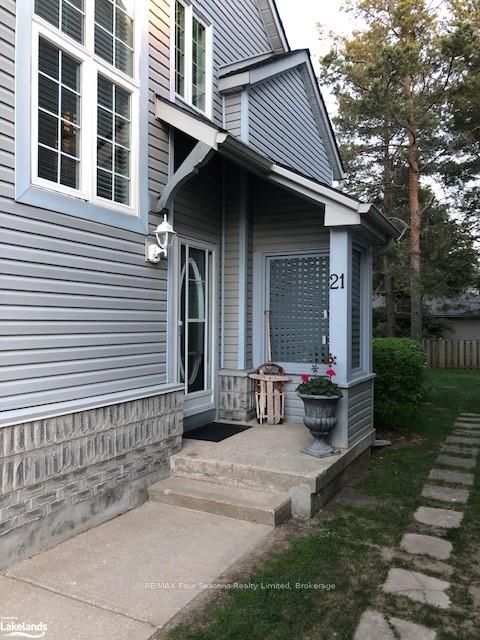 146 SETTLERS Way #21