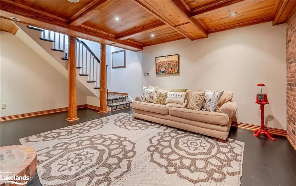 203 SKI HILL Road