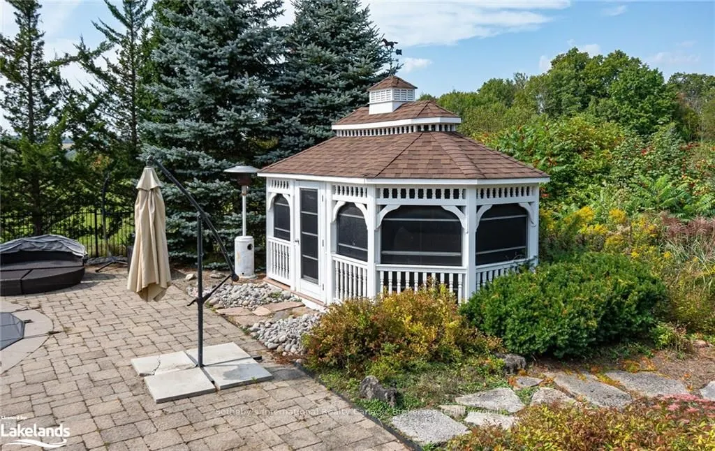 203 SKI HILL Road