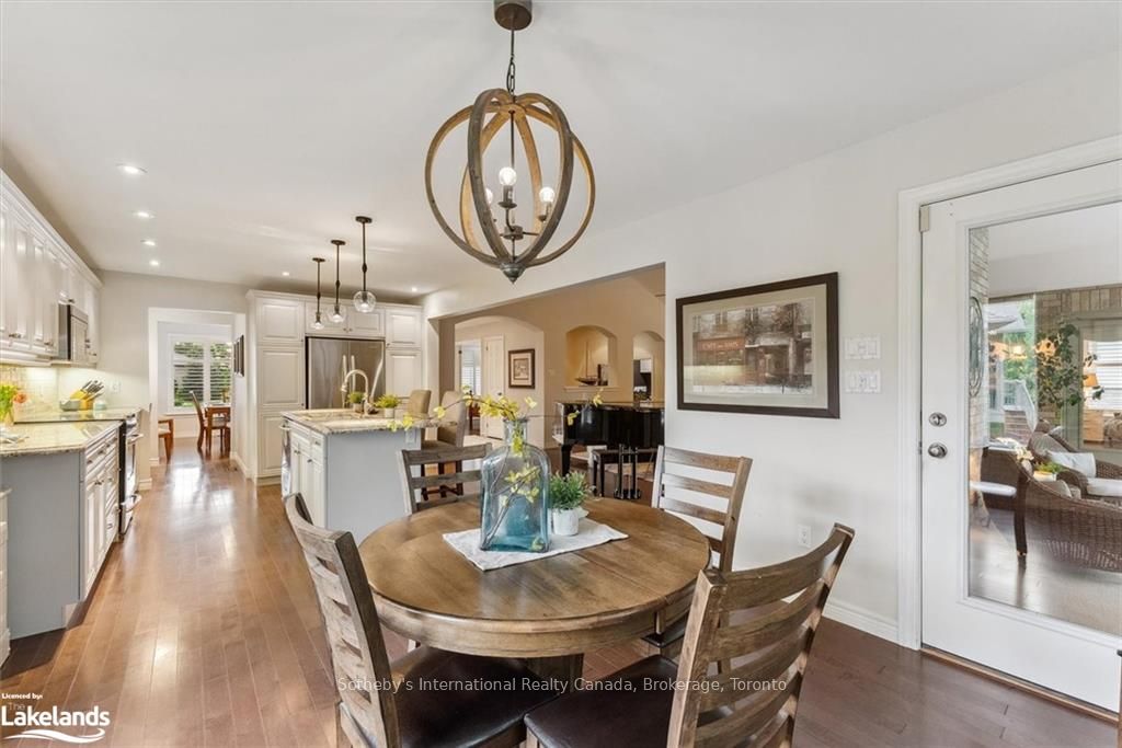 33 SOUTH HARBOUR Drive