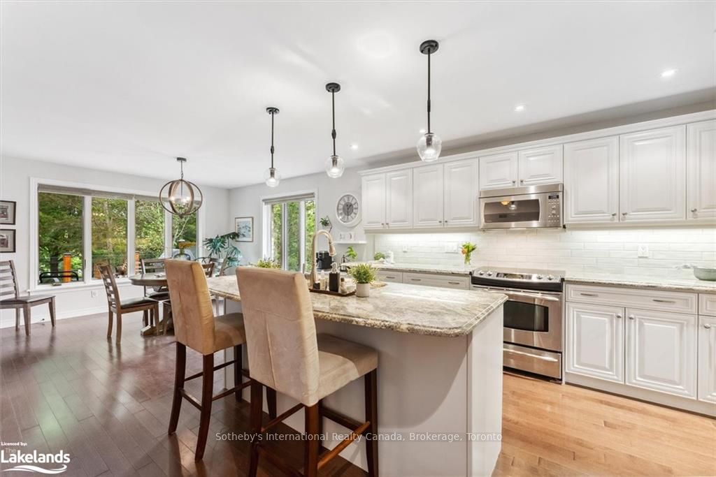 33 SOUTH HARBOUR Drive
