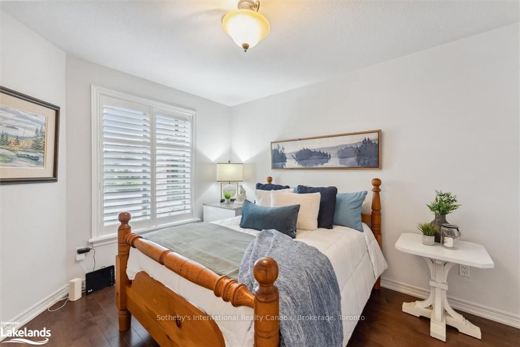 33 SOUTH HARBOUR Drive