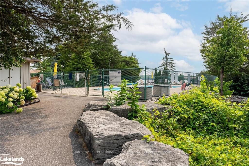 33 SOUTH HARBOUR Drive