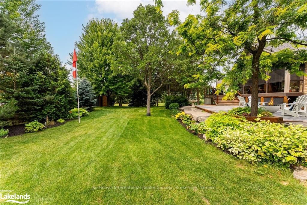 33 SOUTH HARBOUR Drive