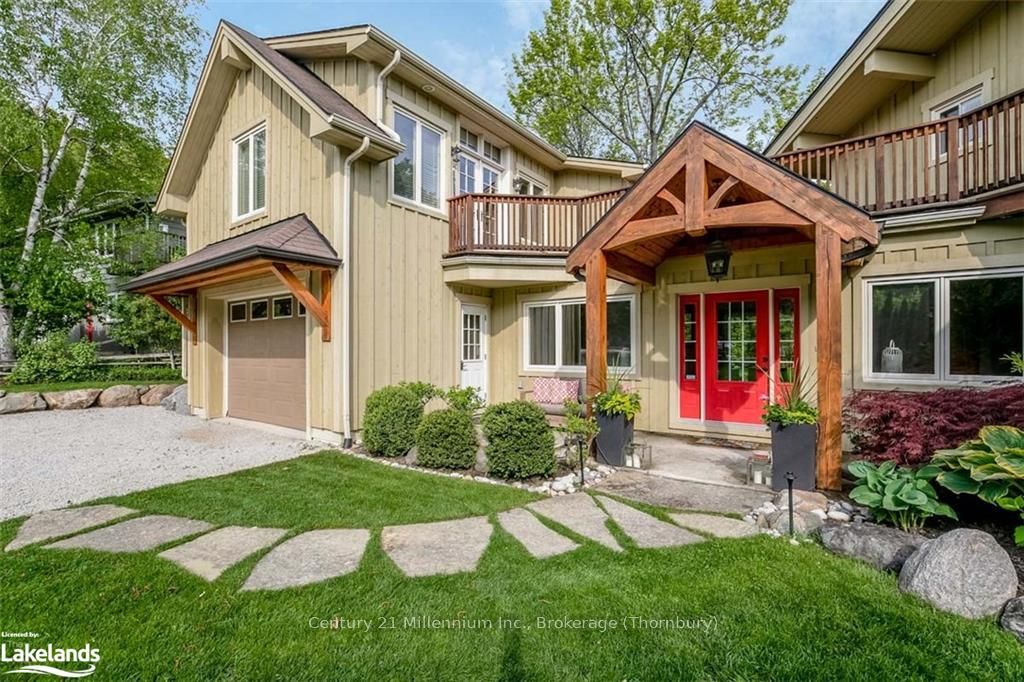 156 CHAMONIX Crescent