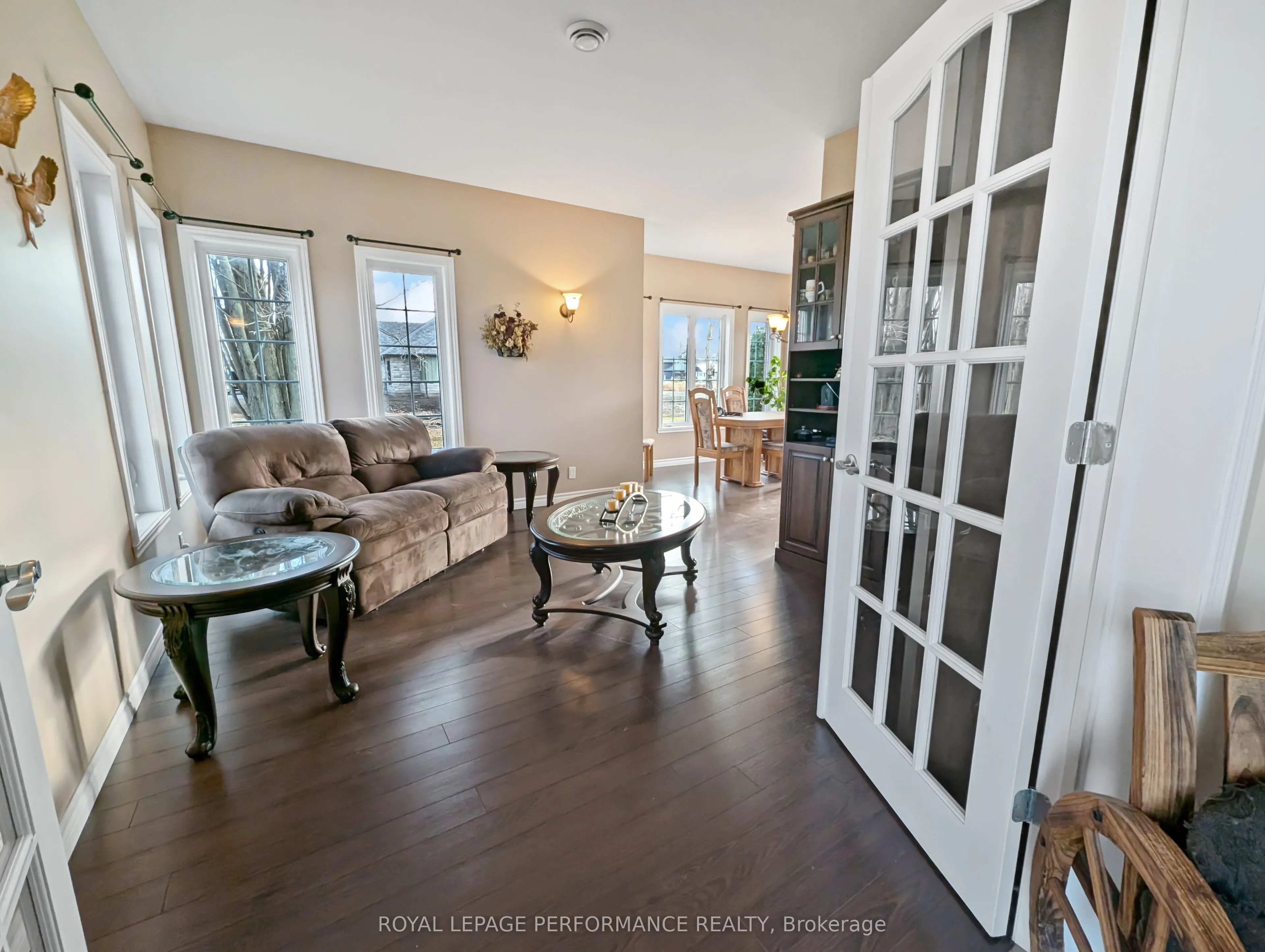 6218 SHANNON Lane