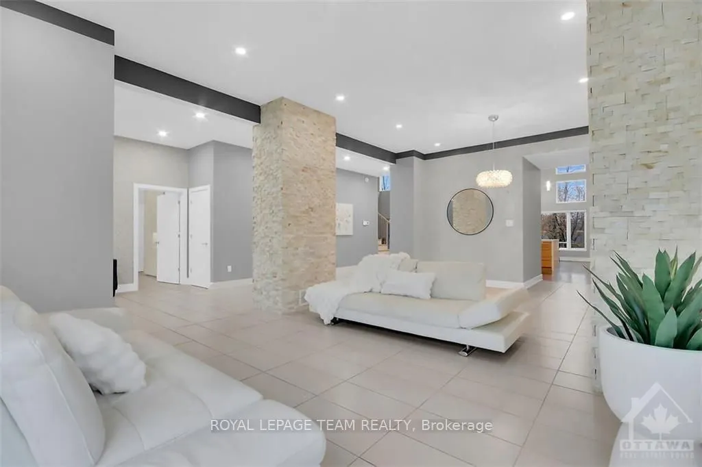 430 LOCKMASTER Crescent