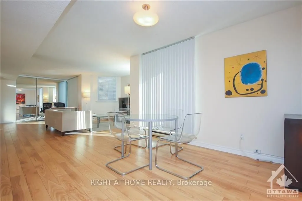 18 NEPEAN Street #701
