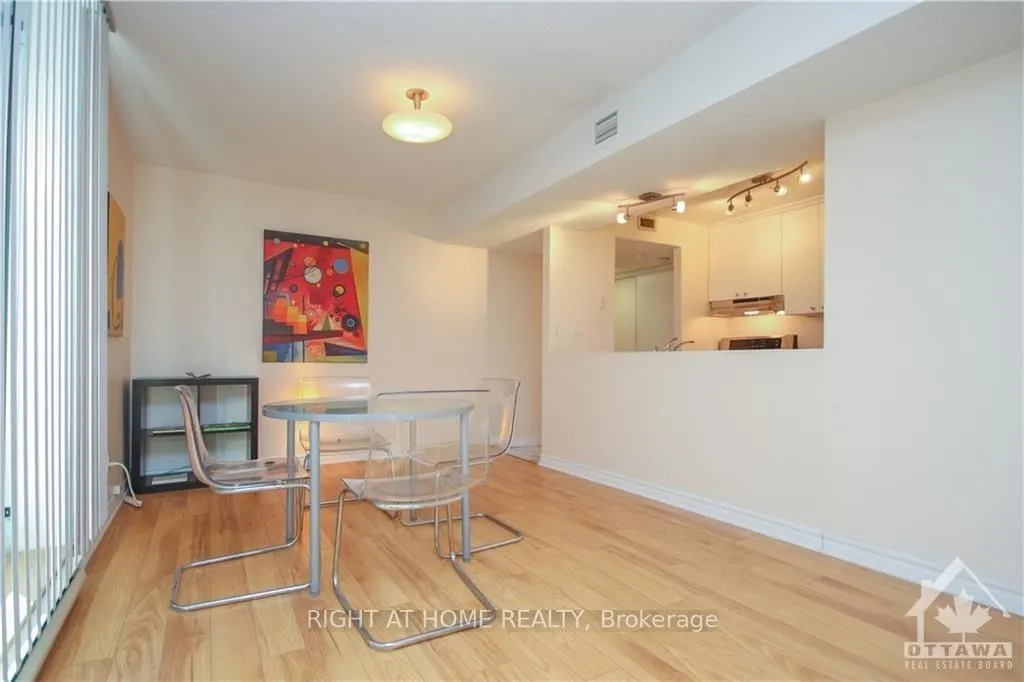18 NEPEAN Street #701