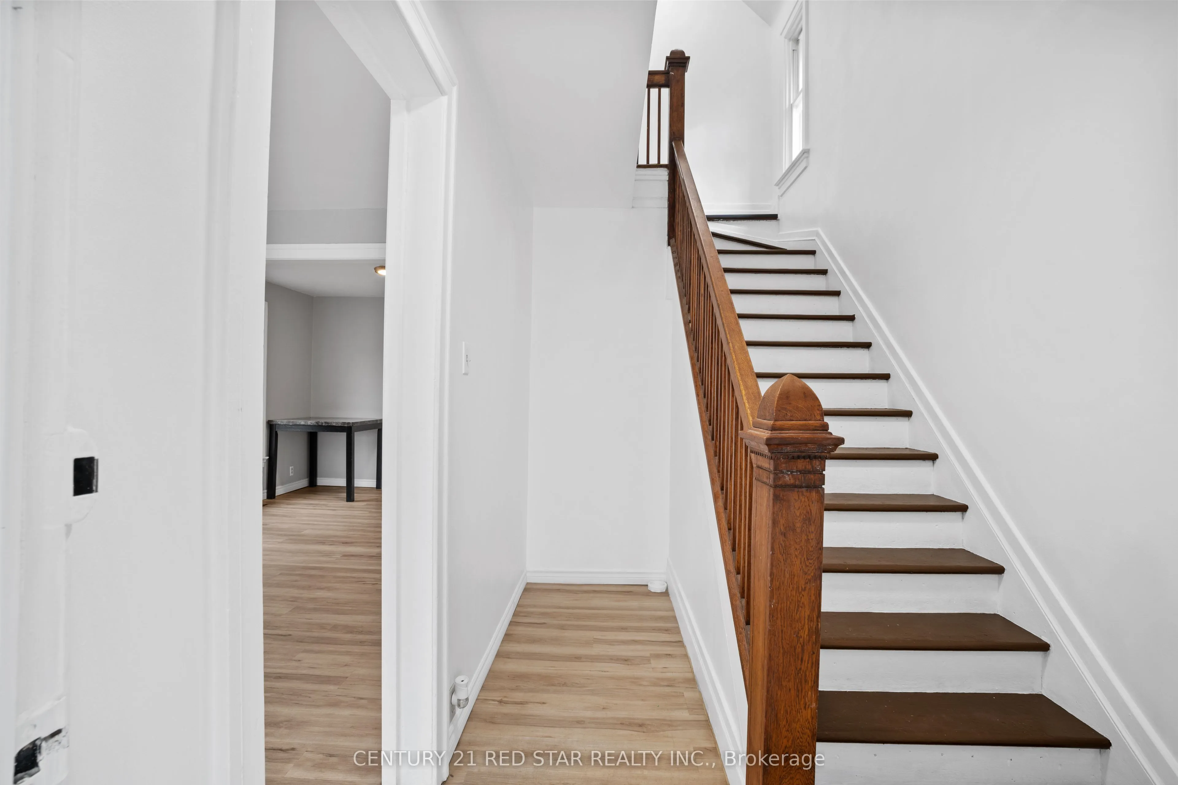 5082 St. Lawrence Avenue