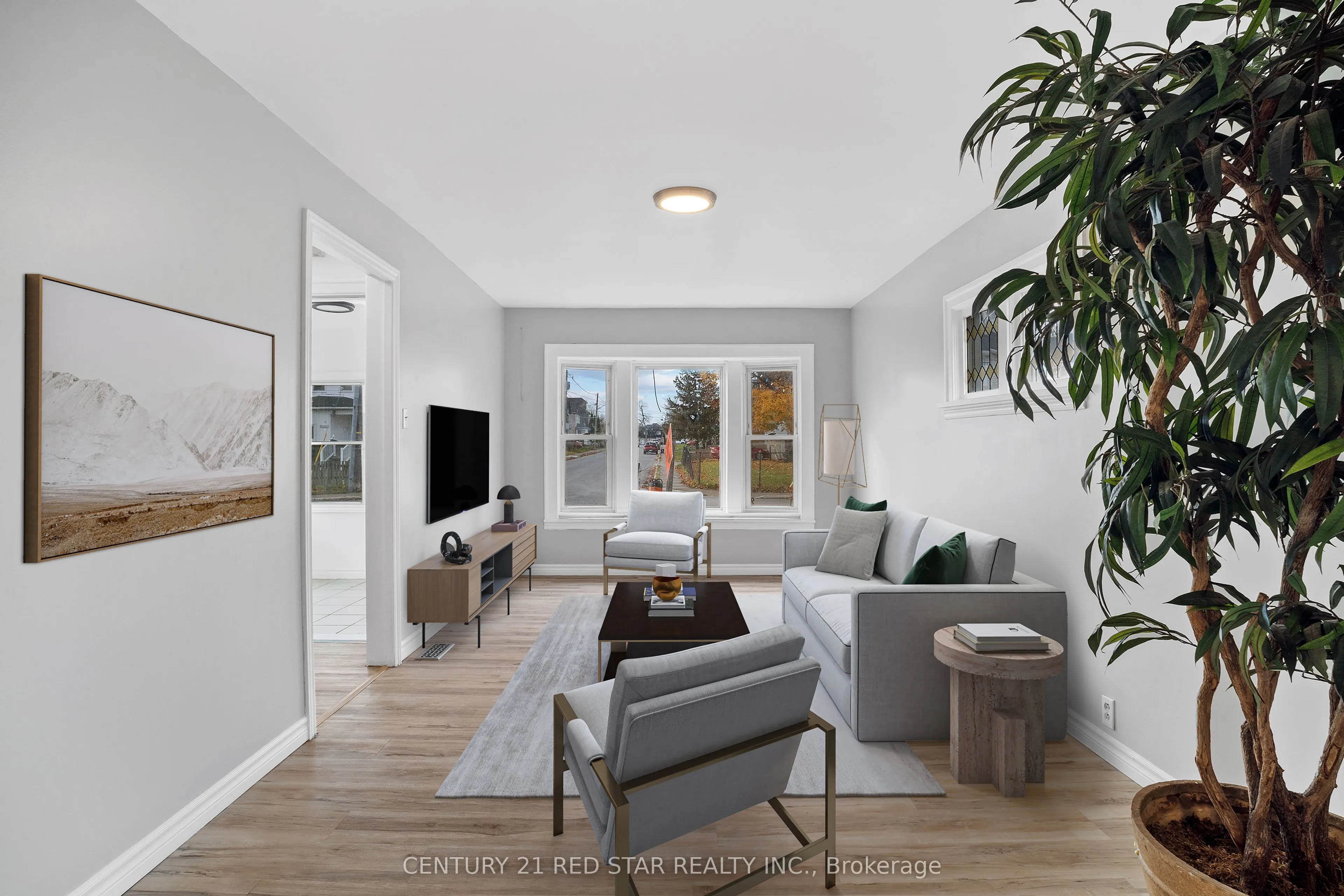 5082 St. Lawrence Avenue