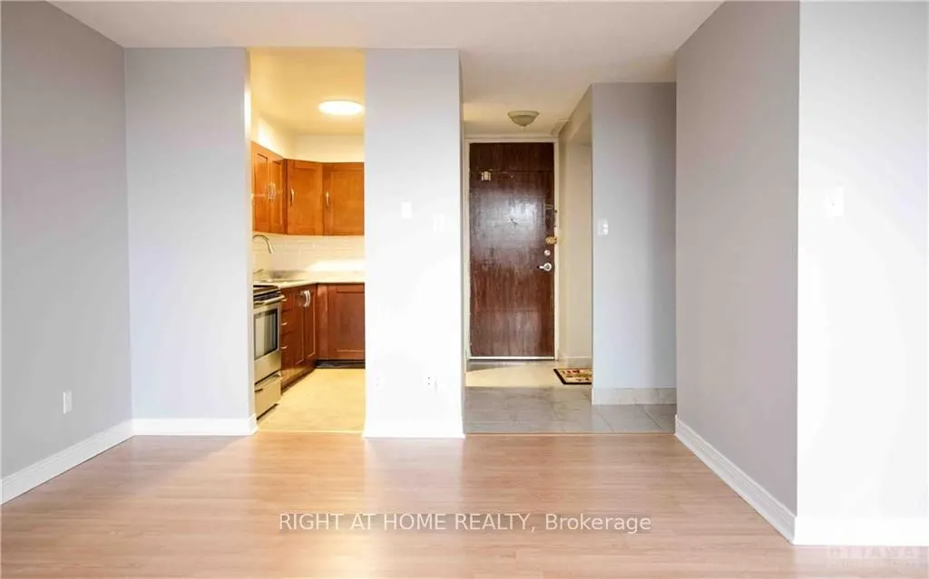 2020 JASMINE Crescent, #704