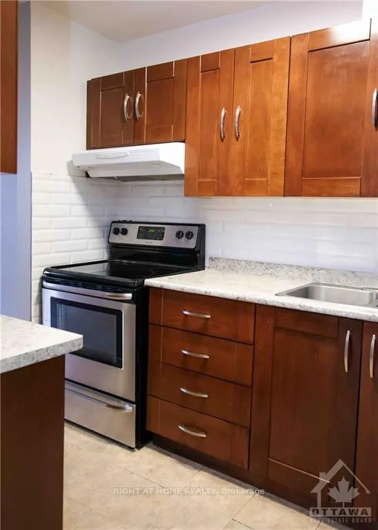 2020 JASMINE Crescent, #704