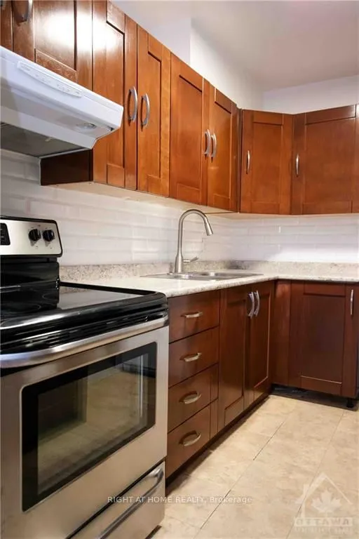 2020 JASMINE Crescent, #704