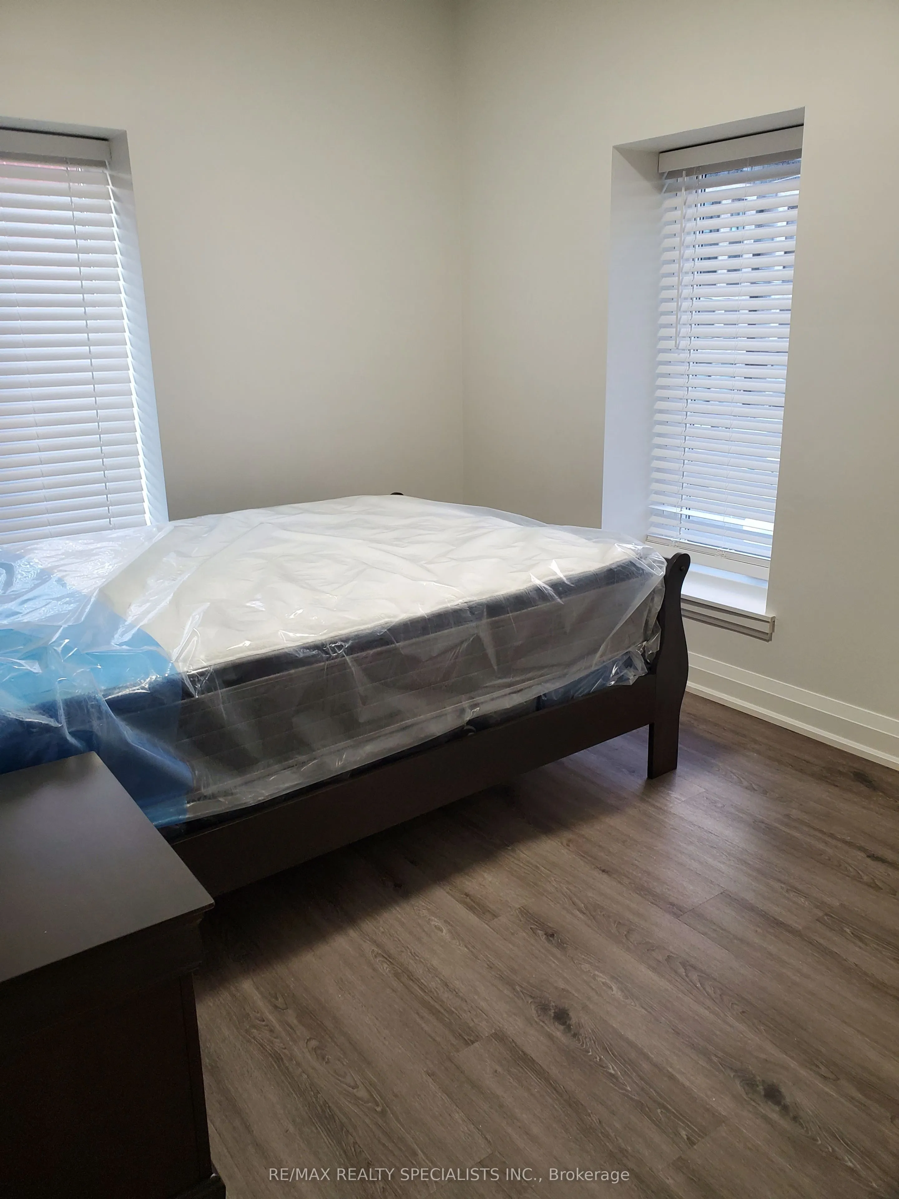 307 King Street E #206