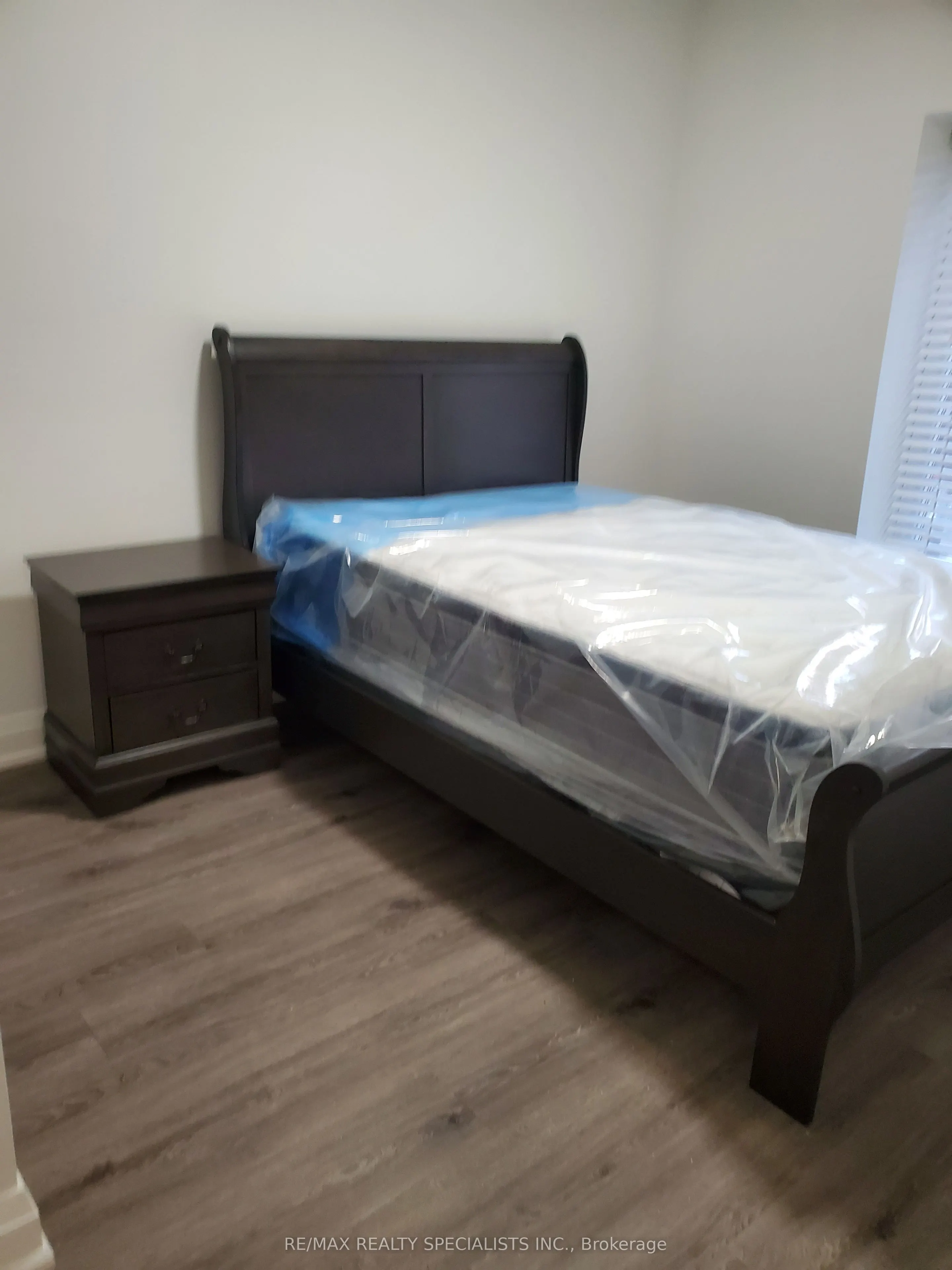 307 King Street E #206
