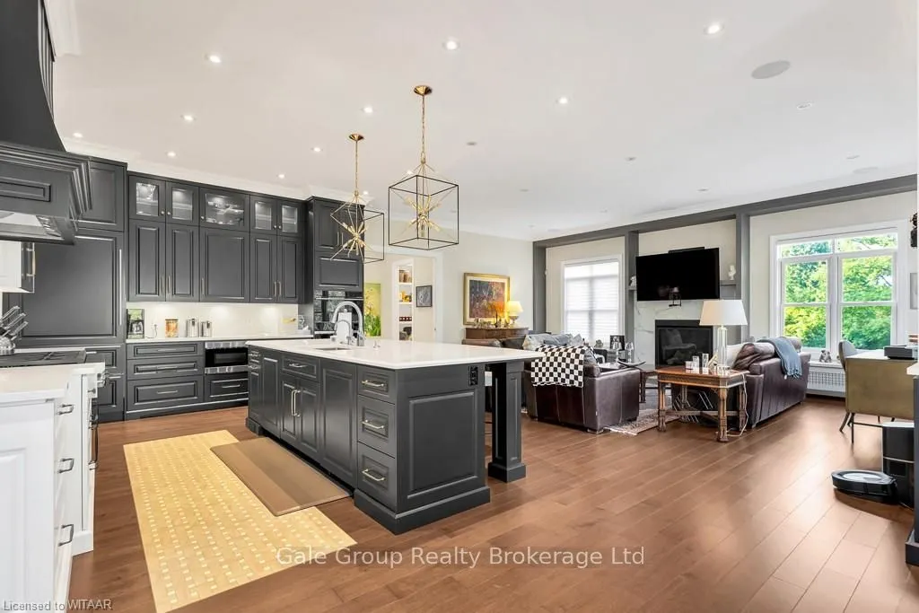 241 TAMARACK Boulevard