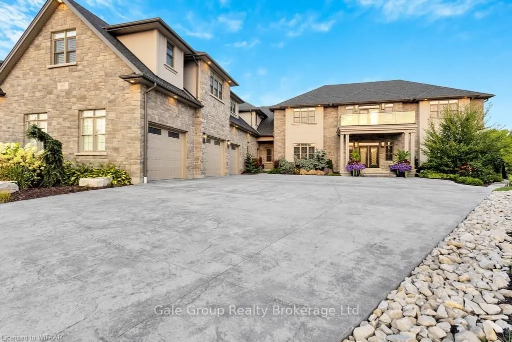 241 TAMARACK Boulevard