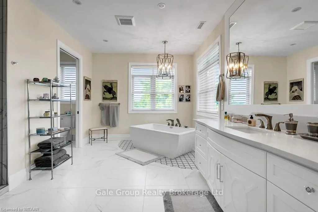 241 TAMARACK Boulevard
