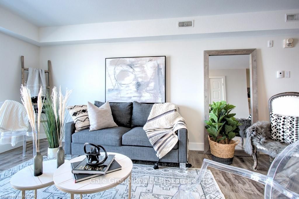 34 BROCK Street #301