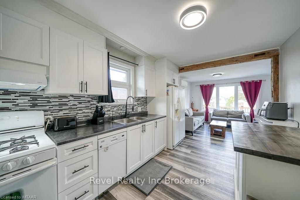 824 DEVONSHIRE Avenue