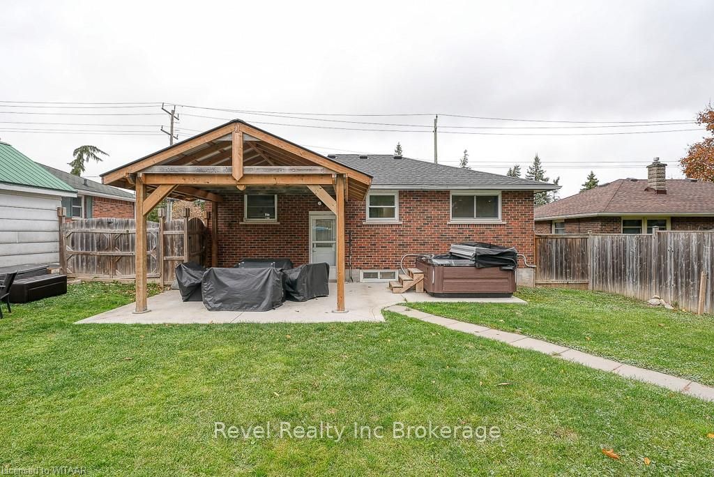 824 DEVONSHIRE Avenue