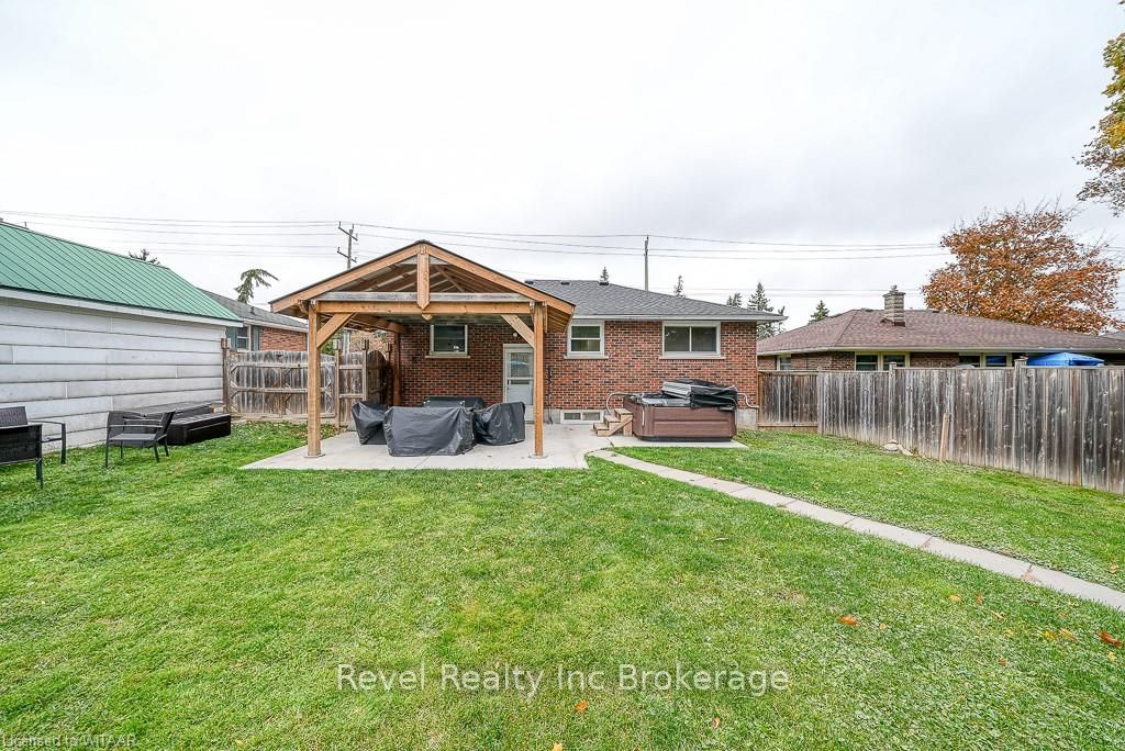 824 DEVONSHIRE Avenue