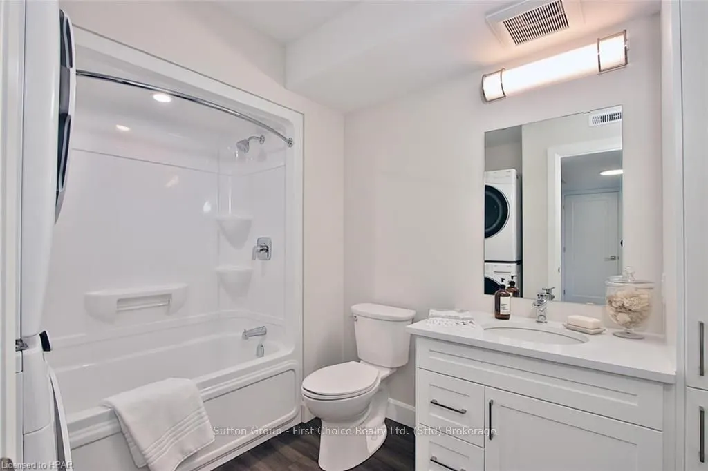3202 VIVIAN Line, #27