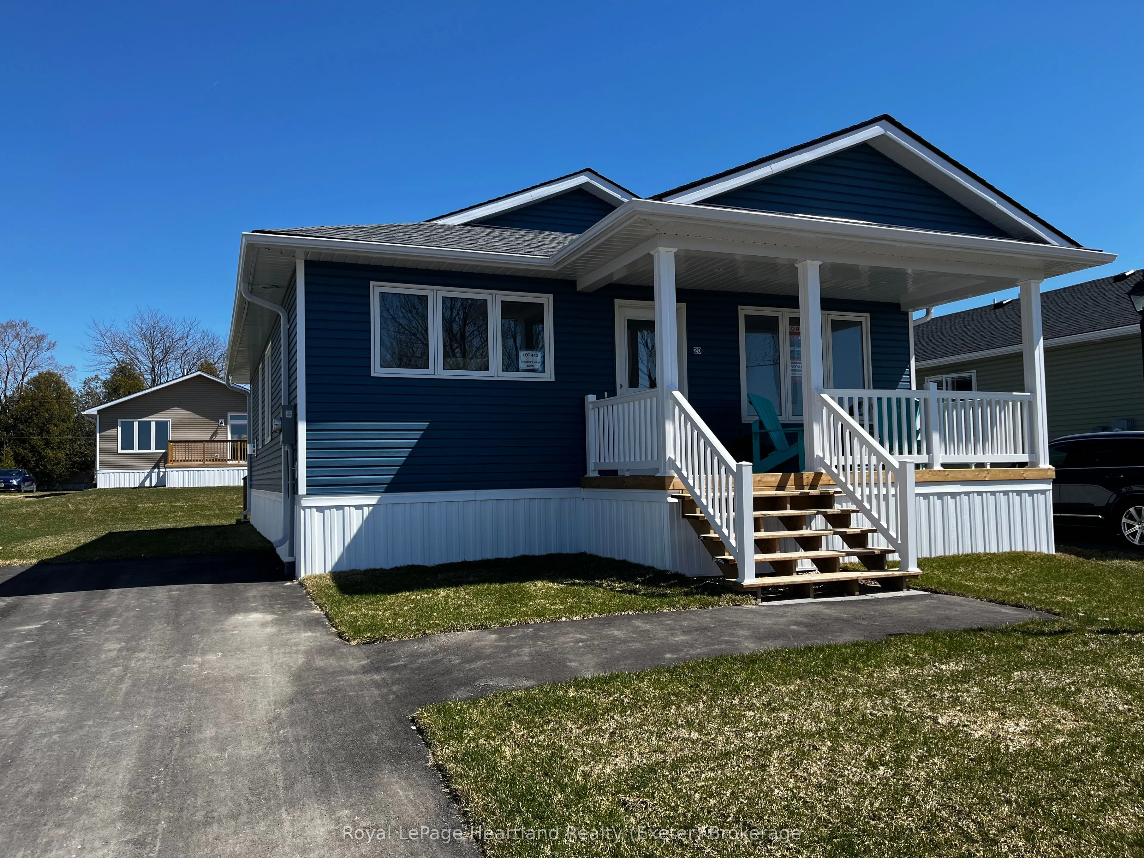 20 Bluffs View Boulevard