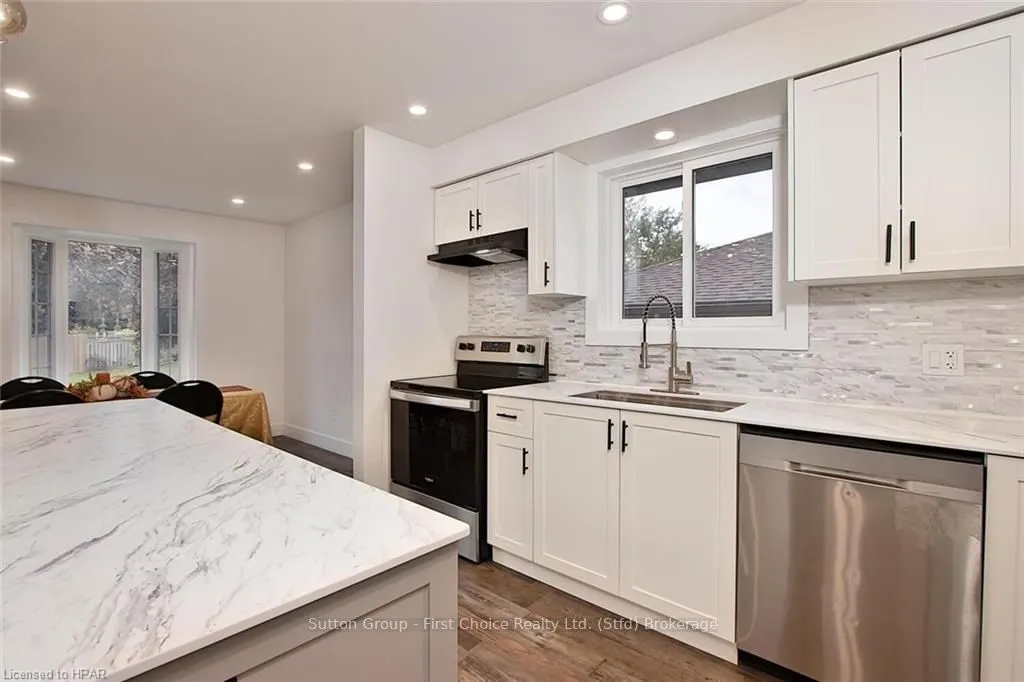 131 BRIARHILL Drive