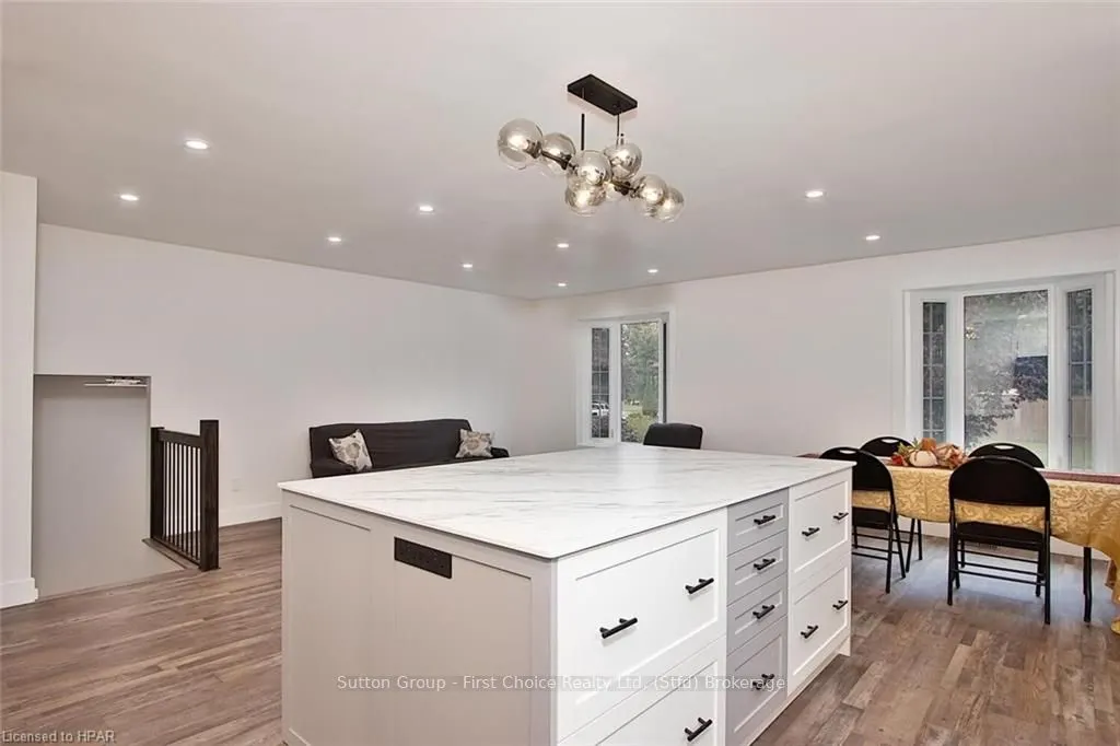 131 BRIARHILL Drive