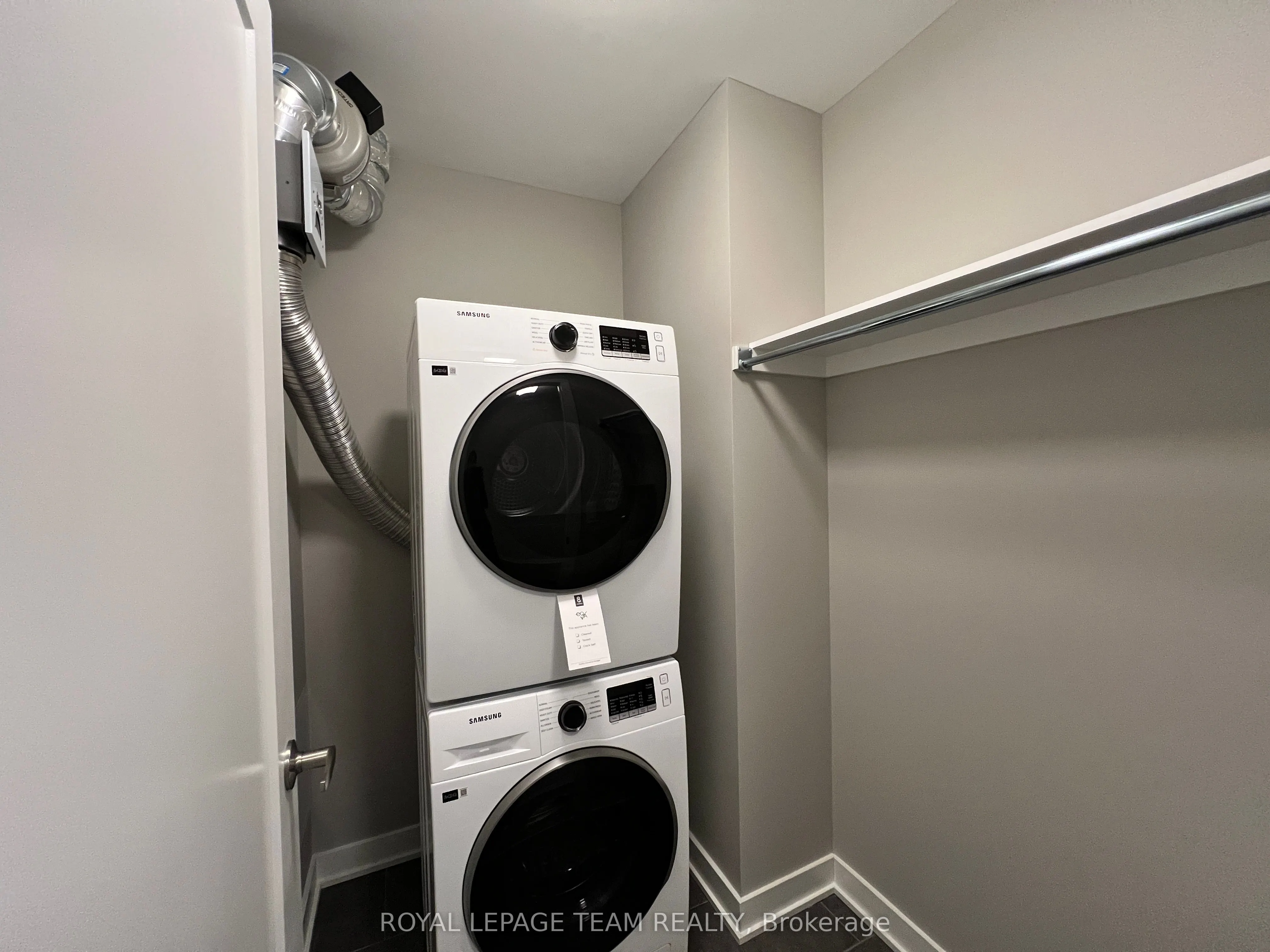 360 DESCHATELETS Avenue, #303
